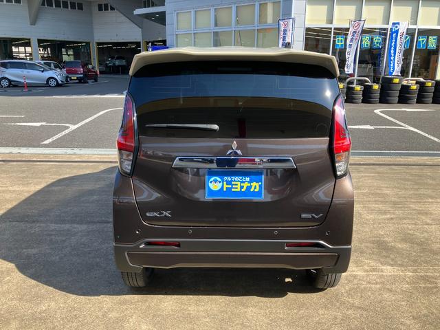 eKクロス EV P 9インチメモリーナビ 全方位モニター 前席シートヒーター ビルトイン2.0車載器 ハーフレザー LED フォグ(5枚目)