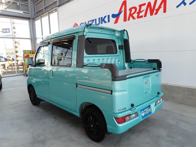 ハイゼットカーゴ デッキバンＧ　ＳＡＩＩＩ　パートタイム４ＷＤ　メモリーナビ　フルセグＴＶ　バックカメラ　３６０°ドライブレコーダー　ＥＴＣ車載器　ブラック塗装アルミホイール＋マッドタイヤ　ＬＥＤヘッドランプ（6枚目）