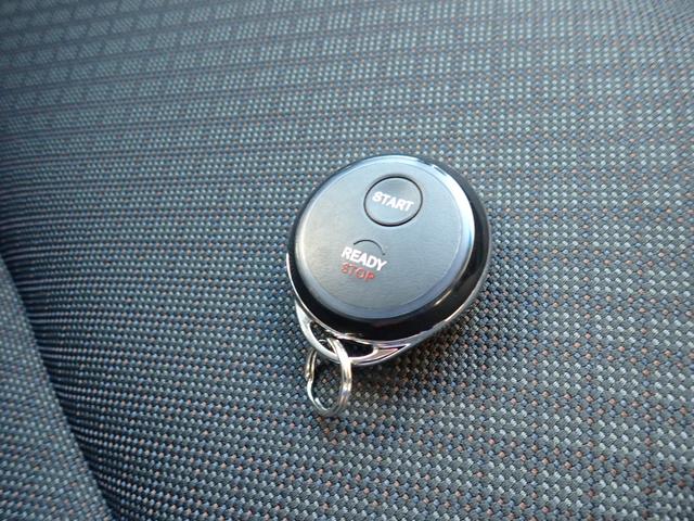 フリード+ハイブリッド ハイブリッドG・ホンダセンシング Cパッケージ 9インチプレミアムインターナビ フルセグTV バックカメラ ビルトインETC ナビ連動前後ドライブレコーダー シートヒーター 両側パワースライドドア LEDヘッドランプ(27枚目)