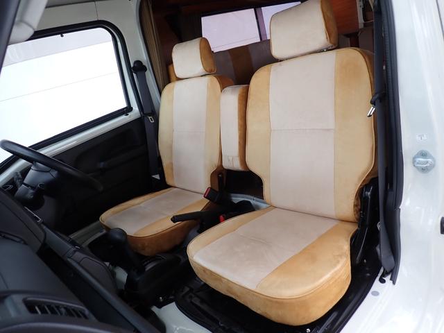 ハイゼットトラック 　ポップアップルーフ　メモリーナビ　バックカメラ　ＥＴＣ　後席テレビ　サブバッテリー　走行充電　外部１００Ｖ充電　ソーラー充電　インバーター　シンク　給排水タンク　テーブル　室内ＬＥＤ照明（13枚目）