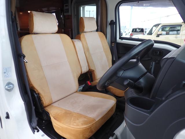 ハイゼットトラック 　ポップアップルーフ　メモリーナビ　バックカメラ　ＥＴＣ　後席テレビ　サブバッテリー　走行充電　外部１００Ｖ充電　ソーラー充電　インバーター　シンク　給排水タンク　テーブル　室内ＬＥＤ照明（14枚目）