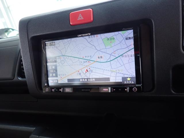 ハイゼットトラック 　ポップアップルーフ　メモリーナビ　バックカメラ　ＥＴＣ　後席テレビ　サブバッテリー　走行充電　外部１００Ｖ充電　ソーラー充電　インバーター　シンク　給排水タンク　テーブル　室内ＬＥＤ照明（18枚目）