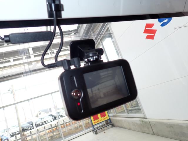 ハイゼットトラック 　ポップアップルーフ　メモリーナビ　バックカメラ　ＥＴＣ　後席テレビ　サブバッテリー　走行充電　外部１００Ｖ充電　ソーラー充電　インバーター　シンク　給排水タンク　テーブル　室内ＬＥＤ照明（21枚目）