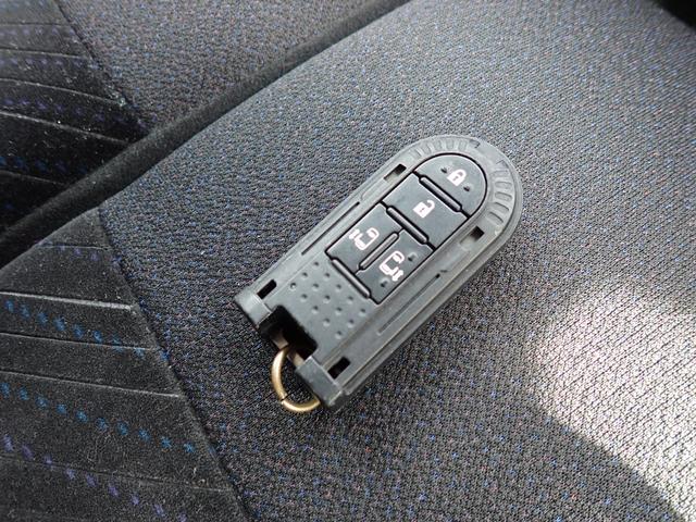 ☆スマートキー！鍵をバックに入れたままドアの施錠開錠が簡単！女性は鍵をバッグに入れて持ち歩く人が多いので便利ですね！更にお子様のいるママにとっても子供を抱いたまま簡単にドアが開けられるので嬉しい機能☆