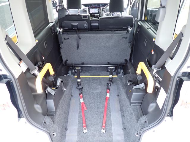 ☆安心の車いす乗員専用３点式シートベルト、車いす固定ベルト付です☆