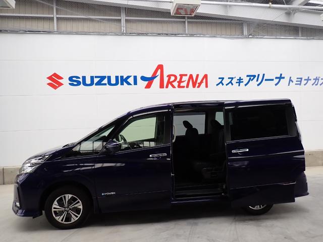 セレナ e-パワー ハイウェイスターV エマージェンシーブレーキ プロパイロット 純正10インチナビ フルセグTV アラウンドビューモニター インテリジェントルームミラー シート&ステアリングヒーター 両側ハンズフリーパワースライドドア(7枚目)