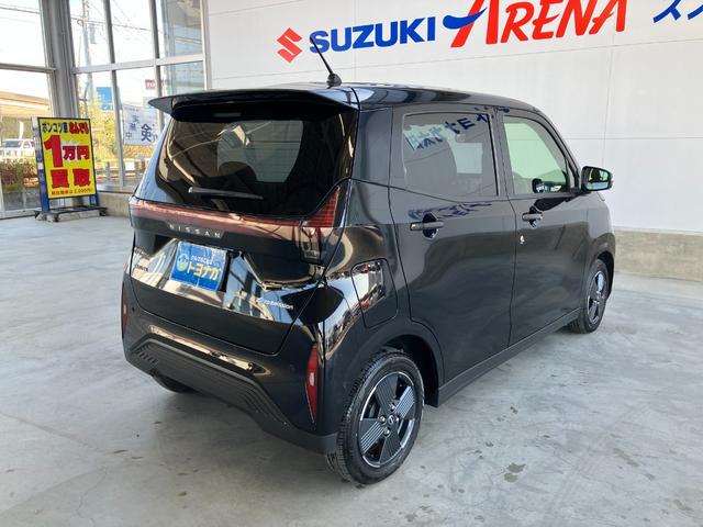 サクラ Ｘ　純正９インチディスプレイオーディオ　エマージェンシーブレーキ　アラウンドビューモニター　純正ドラレコ前後　ＬＥＤヘッドランプ　ＥＴＣ（5枚目）