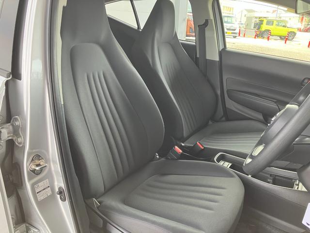 アクア Ｘ　メーカーオプションナビ　パノラミックビューモニター　プリクラッシュセーフティ　レーダークルーズコントロール　ＬＥＤヘッドライト　ＥＴＣ車載器　前後ソナー（10枚目）