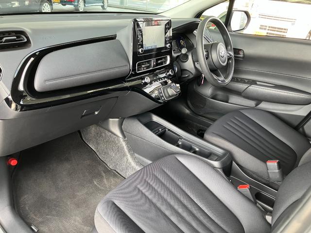 アクア Ｘ　メーカーオプションナビ　パノラミックビューモニター　プリクラッシュセーフティ　レーダークルーズコントロール　ＬＥＤヘッドライト　ＥＴＣ車載器　前後ソナー（11枚目）