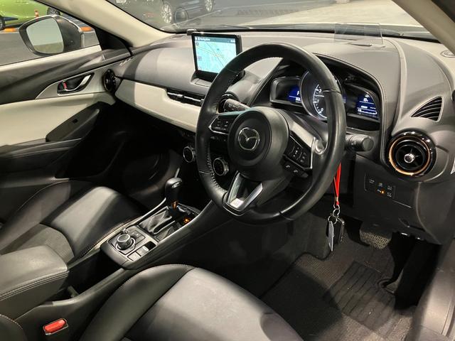 CX-3 XD スーパー エッジー 8インチナビ 360°ビューモニターフルセグTV ブルートゥース ステアリングヒーターシートヒータースマートシティーブレーキシステム ビルトインETC LEDヘッドランプオートハイビームワンオーナー(10枚目)