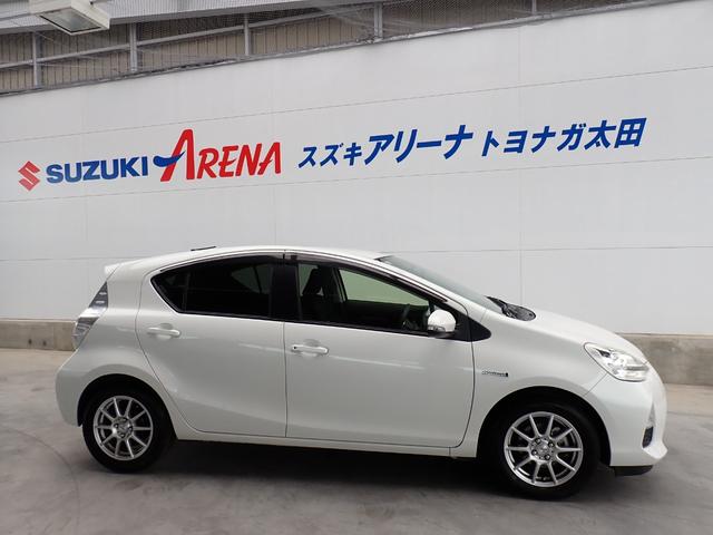 アクア Ｓ　純正メモリーナビ　ワンセグＴＶ　ＥＴＣ　キーレス　１５インチアルミホイール　ワンオーナー車（8枚目）