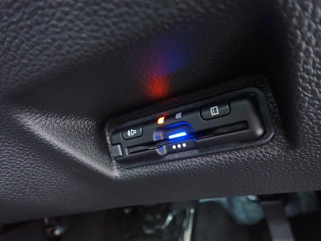 ���X�}�[�g�L�[�I�����o�b�N�ɓ��ꂽ�܂܃h�A�̎{���J�����ȒP�I�����͌����o�b�O�ɓ���Ď��������l�������̂ŕ֗��ł��ˁI�X�ɂ��q�l�̂���}�}�ɂƂ��Ă��q����������܂܊ȒP�Ƀh�A���J������̂Ŋ������@�\��