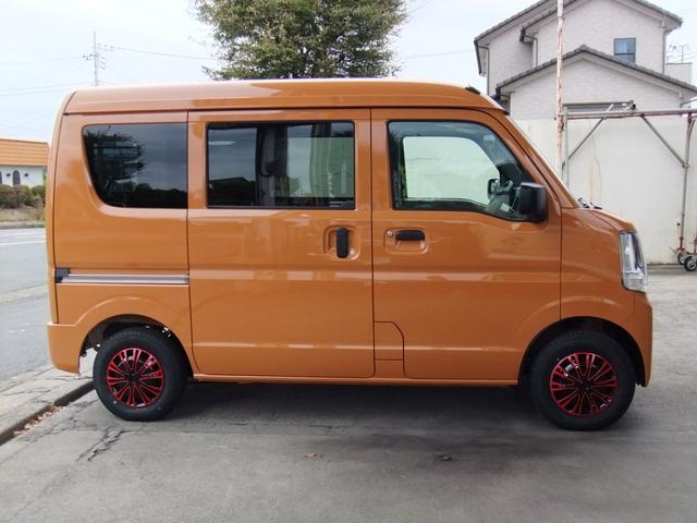 エブリイ ＰＡリミテッド　届出済未使用車　脱着可能キャンピングキット新品　スズキセーフティサポート　キーレス　フロアマット（6枚目）