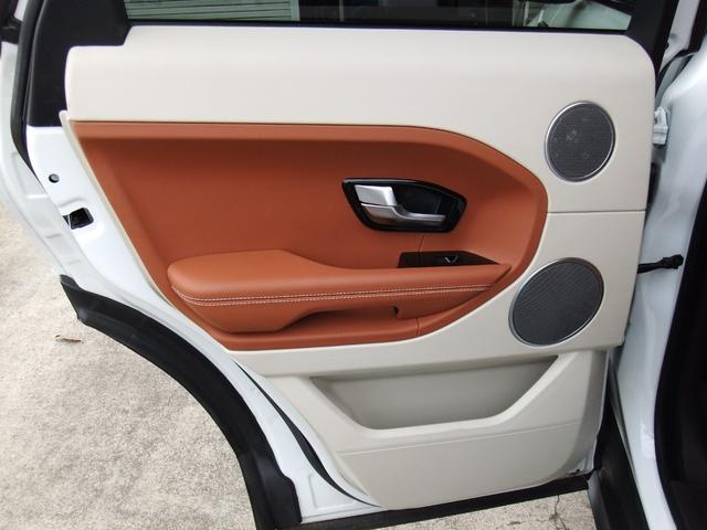 レンジローバーイヴォーク オートバイオグラフィ　２０インチアルミ　スマートキー　ＥＴＣ　ブラウンレザー　パノラマルーフ　純正ナビ＆カメラ　パワーバックドア（37枚目）