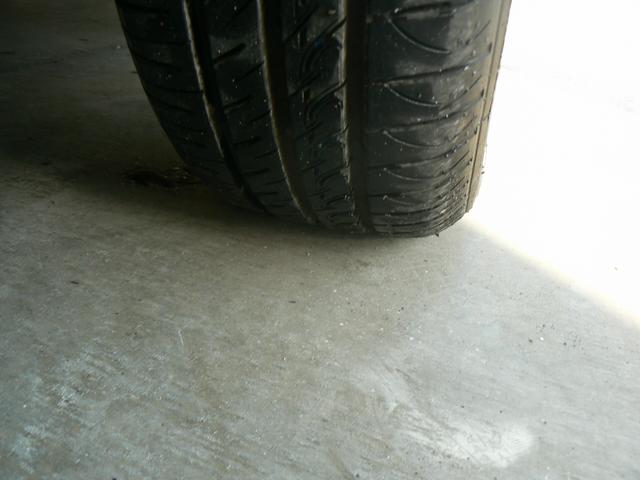 タイヤ販売も行っておりますのでお気軽にスタッフまでご相談ください！