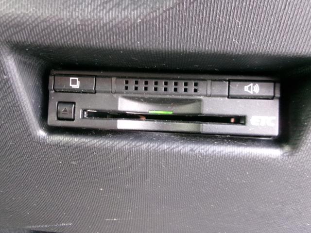 アクア Ｇ　セーフティセンス　雹害車　禁煙車　オプションＬＥＤヘッドライト　ＬＥＤフォグランプ　純正ナビＴＶ　バックカメラ　革巻きステアリング　Ｂｌｕｅｔｏｏｔｈ　ドルフィンアンテナ　アイソフィックス（24枚目）