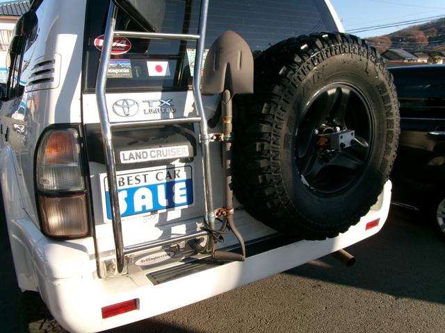 ランドクルーザープラド ＴＸリミテッド　ユーザー下取車　禁煙車　サンルーフ　８人乗り（11枚目）