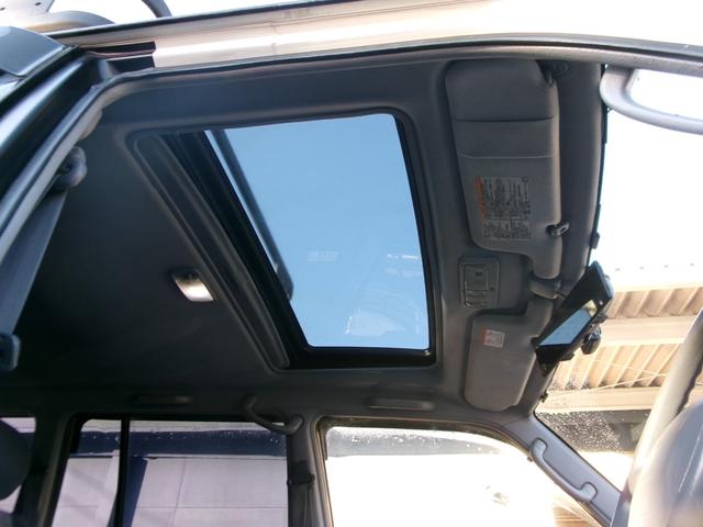 ランドクルーザープラド ＴＸリミテッド　ユーザー下取車　禁煙車　サンルーフ　８人乗り（26枚目）