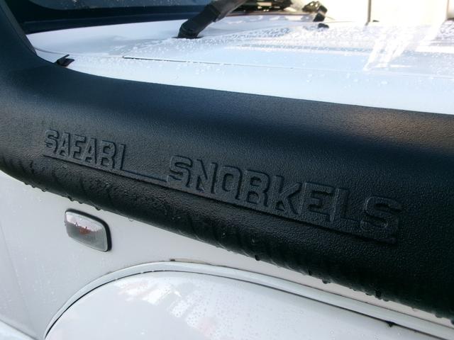 ランドクルーザープラド ＴＸリミテッド　ユーザー下取車　禁煙車　サンルーフ　８人乗り（29枚目）