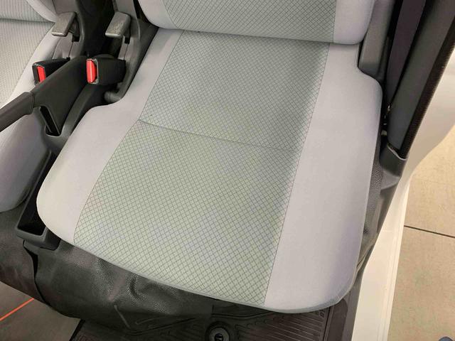 ハイゼットカーゴ ＤＸ　４ＷＤ　両側スライドドア・キーレスエントリー・マニュアルエアコン・ＡＭ，ＦＭラジオ（33枚目）