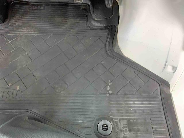 ハイゼットカーゴ ＤＸ　４ＷＤ　両側スライドドア・キーレスエントリー・マニュアルエアコン・ＡＭ，ＦＭラジオ（35枚目）