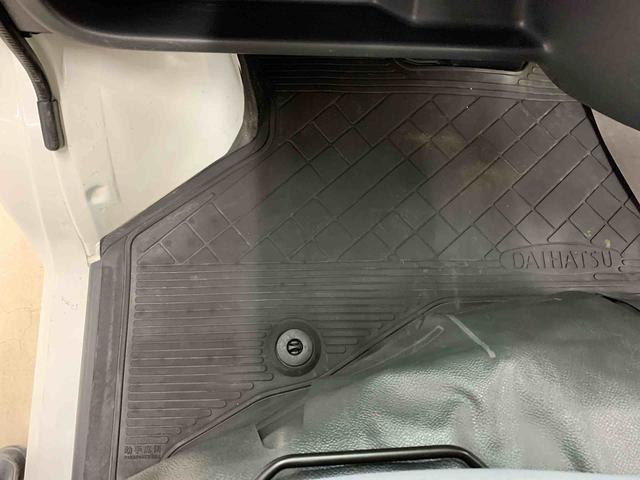 ハイゼットカーゴ ＤＸ　４ＷＤ　両側スライドドア・キーレスエントリー・マニュアルエアコン・ＡＭ，ＦＭラジオ（36枚目）