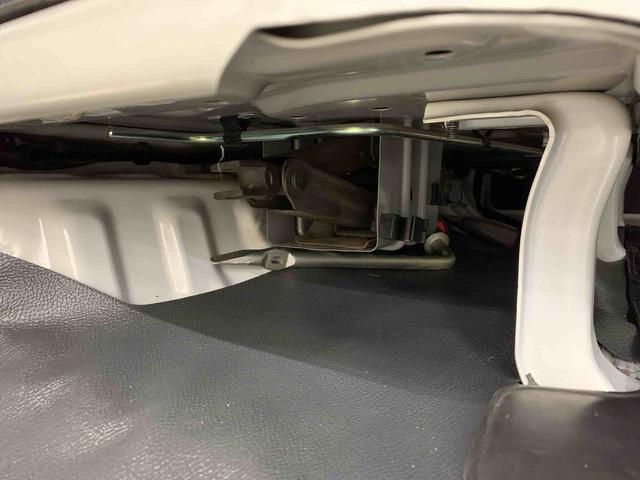 ハイゼットカーゴ ＤＸ　４ＷＤ　両側スライドドア・キーレスエントリー・マニュアルエアコン・ＡＭ，ＦＭラジオ（41枚目）