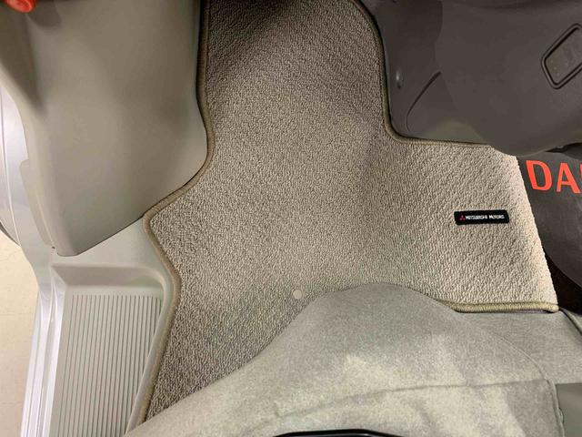 ミニキャブバン Ｇ　２ＷＤ　両側スライドドア・ＬＥＤヘッドライト・オートライト・オートマチックハイビーム・ナビ・キーレスエントリー・アイドリングストップ・シートヒーター・マニュアルエアコン（36枚目）