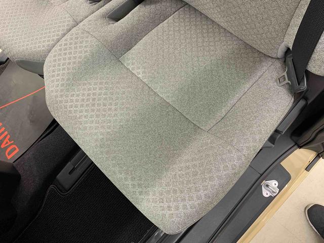 タント Ｘ　４ＷＤ　片側電動スライドドア・ＬＥＤヘッドライト・オートライト・オートマチックハイビーム・プッシュスタートボタン・アイドリングストップ・シートヒーター・電動格納式ドアミラー・スマートアシスト（33枚目）