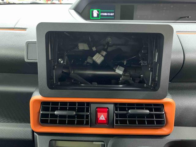 タント ファンクロス　４ＷＤ　両側電動スライドドア・ＬＥＤヘッドライト・オートライト・オートマチックハイビーム・プッシュスタートボタン・アイドリングストップ・シートヒーター・電動パーキングブレーキ・スマートアシスト（13枚目）