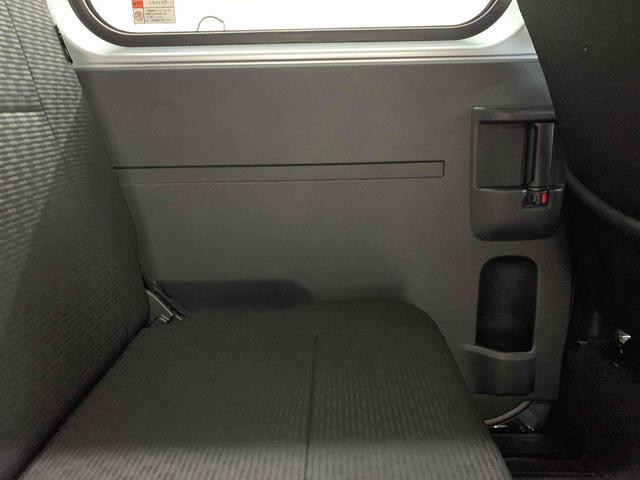 ハイゼットカーゴ クルーズ　４ＷＤ　オートライト・オートマチックハイビーム・プッシュスタートボタン・アイドリングストップ・マニュアルエアコン・スマートアシスト（31枚目）
