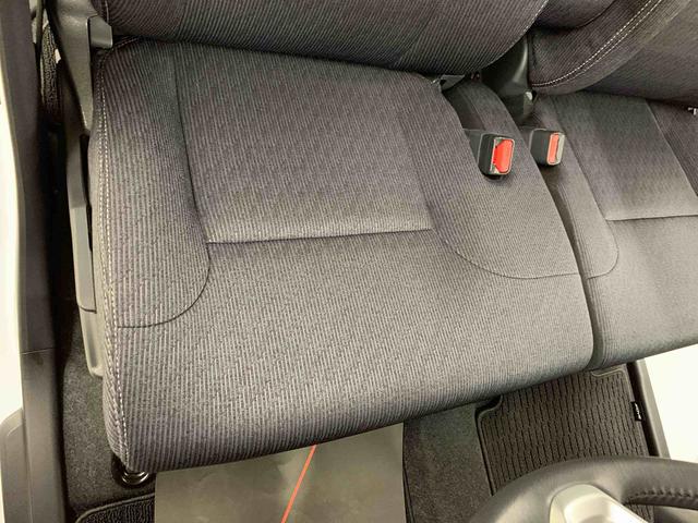 ムーヴ ＲＳ　２ＷＤ　両側電動スライドドア・ＬＥＤヘッドライト・オートライト・オートマチックハイビーム・プッシュスタートボタン・アイドリングストップ・オートエアコン・電動パーキングブレーキ・スマートアシスト（32枚目）