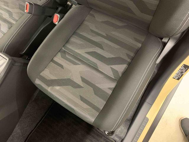 タフト G ダーククロムベンチャー 2WD LEDヘッドライト・オートライト・オートマチックハイビーム・プッシュスタートボタン・アイドリングストップ・シートヒーター・オートエアコン・電動パーキングブレーキ・スマートアシスト(33枚目)