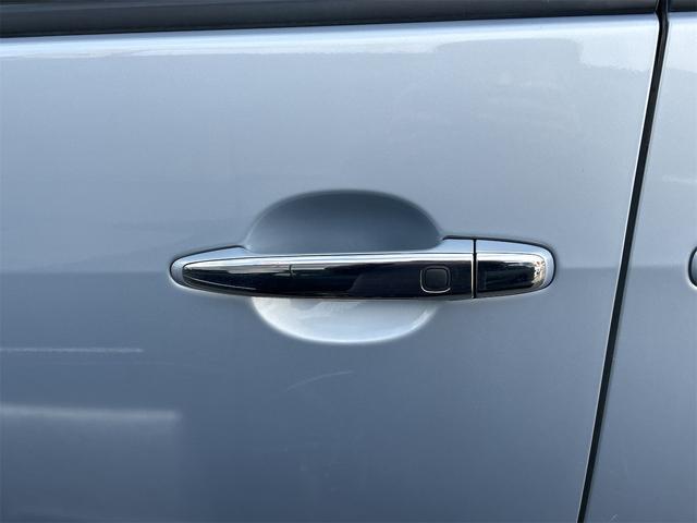 この度は当店のお車をご覧になっていただき、誠にありがとうございます。じっくり現車確認して頂けるよう、ご準備を致します！