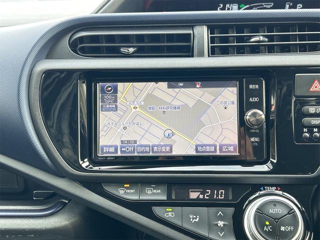 アクア S ドライブレコーダー ETC バックカメラ ナビ TV アルミホイール オートライト スマートキー アイドリングストップ 電動格納ミラー シートヒーター CVT 衝突安全ボディ ABS ESC CD(3枚目)