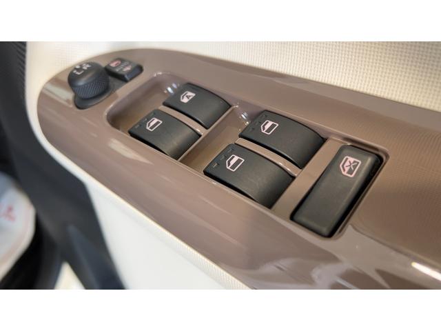 ムーヴキャンバス Ｇメイクアップリミテッド　ＳＡＩＩＩ（18枚目）