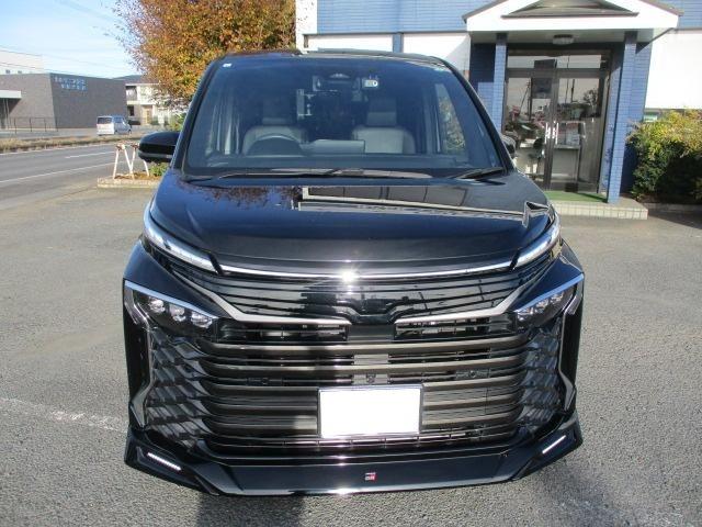 ヴォクシー ハイブリッドS-Z ツインモニター GRフルエアロ パワーバックドア(8枚目)