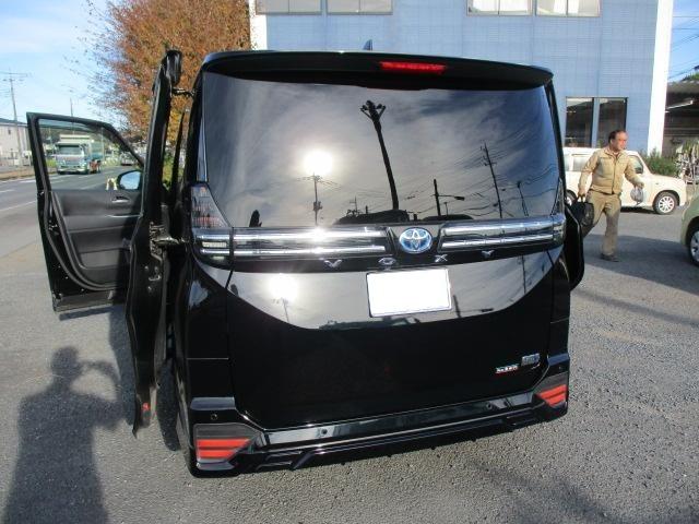 ヴォクシー ハイブリッドS-Z ツインモニター GRフルエアロ パワーバックドア(31枚目)