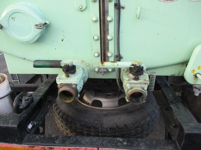 デュトロ 　糞尿車　モリタ製　最大積載容量３７００Ｌ（16枚目）