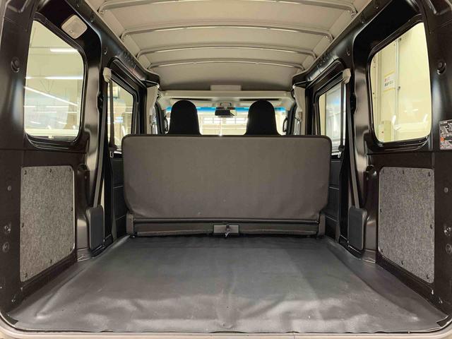 ハイゼットカーゴ ＤＸ　２ＷＤ　両側スライドドア・ＬＥＤヘッドライト・オートライト・オートマチックハイビーム・ＡＭＦＭラジオ・マニュアルエアコン・キーレスエントリー・アイドリングストップ・スマートアシスト（21枚目）