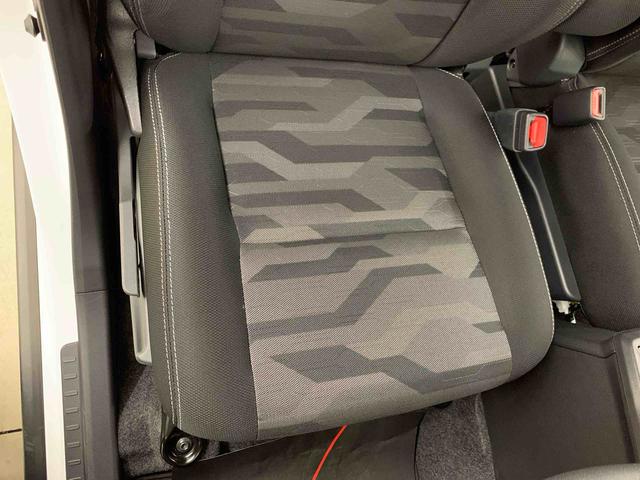 タフト G クロムベンチャー 2WD LEDヘッドライト・オートライト・オートマチックハイビーム・スマートアシスト・プッシュスタートボタン・アイドリングストップ・シートヒーター・オートエアコン・電動パーキングブレーキ(32枚目)