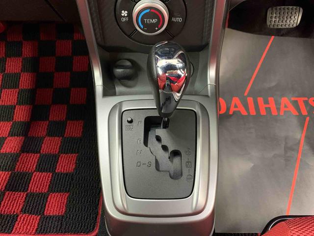 コペン ローブ　２ＷＤ　オープンカー・ＬＥＤヘッドライト・プッシュスタートボタン・アイドリングストップ・センターカップホルダー・オートエアコン・電動格納式ドアミラー（14枚目）