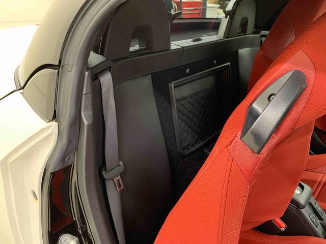 コペン ローブ　２ＷＤ　オープンカー・ＬＥＤヘッドライト・プッシュスタートボタン・アイドリングストップ・センターカップホルダー・オートエアコン・電動格納式ドアミラー（17枚目）