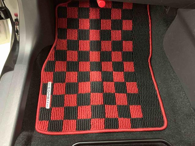 コペン ローブ　２ＷＤ　オープンカー・ＬＥＤヘッドライト・プッシュスタートボタン・アイドリングストップ・センターカップホルダー・オートエアコン・電動格納式ドアミラー（34枚目）