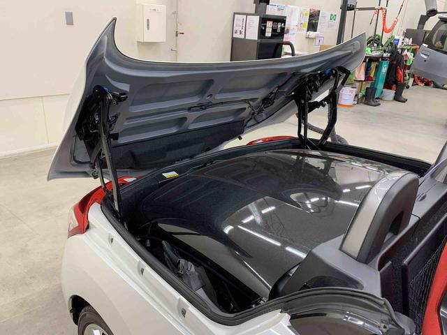 コペン ローブ　２ＷＤ　オープンカー・ＬＥＤヘッドライト・プッシュスタートボタン・アイドリングストップ・センターカップホルダー・オートエアコン・電動格納式ドアミラー（36枚目）