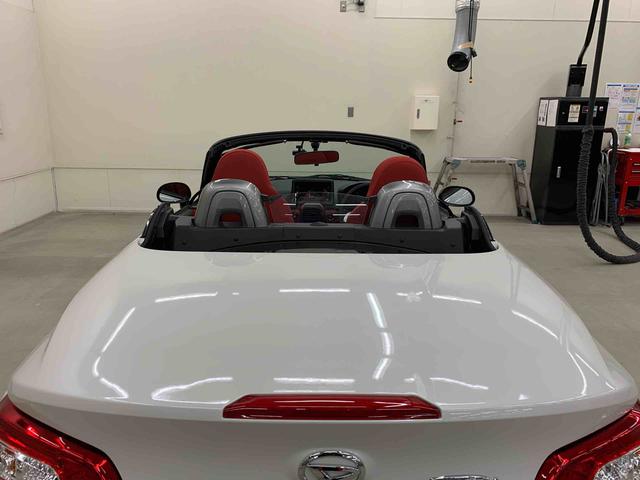 コペン ローブ　２ＷＤ　オープンカー・ＬＥＤヘッドライト・プッシュスタートボタン・アイドリングストップ・センターカップホルダー・オートエアコン・電動格納式ドアミラー（40枚目）