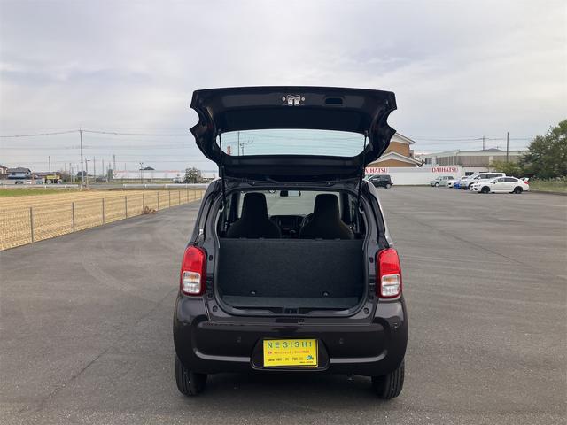 アルト L 社外ディスプレーオーディオ キーレス シートヒーター 電動格納ドアミラー ブレーキサポート アイドリングストップ クリアランスソナー オートライト(9枚目)