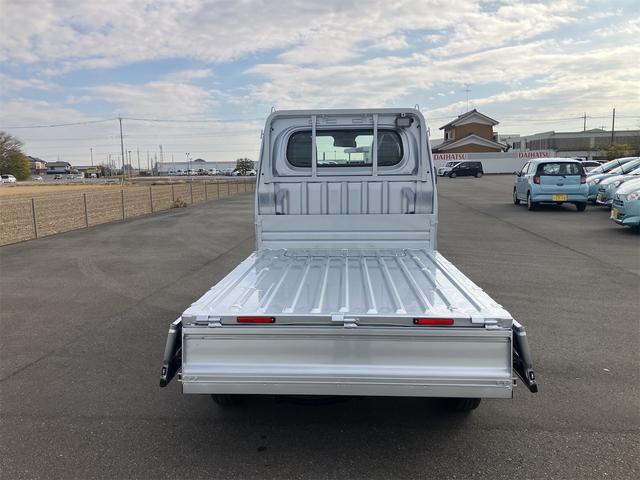 ハイゼットトラック ローダンプ　届出済未使用車　エアコン　パワーステアリング　ＡＭ／ＦＭラジオ　スマートアシスト　ＬＥＤ大型荷台作業灯　スーパーデフロック　電動モーター式ダンプ　コーナーセンサー　電子制御式４ＷＤ　ＣＶＴ（9枚目）