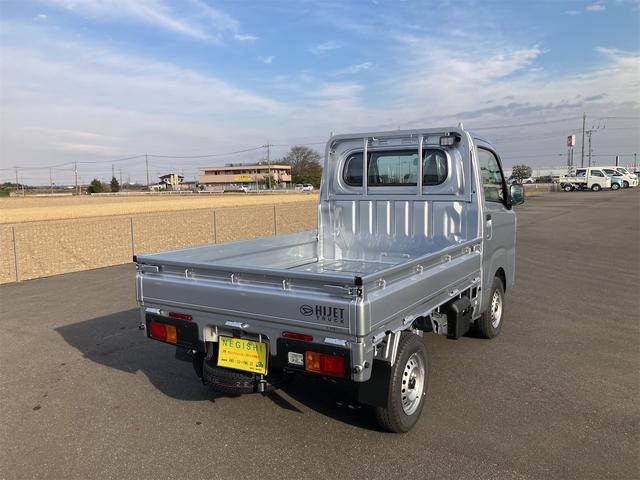 ハイゼットトラック スタンダード　農用スペシャルＳＡＩＩＩｔ　届出済未使用車　エアコン　パワーステアリング　ＡＭ／ＦＭラジオ　ＬＥＤ大型荷台作業灯　リア４枚リーフスプリング　スーパーデフロック　スーパーＵＶカットガラス　コーナーセンサー　ＣＶＴ　４ＷＤ（5枚目）