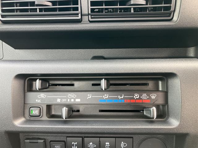 ハイゼットトラック スタンダード　農用スペシャルＳＡＩＩＩｔ　届出済未使用車　エアコン　パワーステアリング　ＡＭ／ＦＭラジオ　ＬＥＤ大型荷台作業灯　リア４枚リーフスプリング　スーパーデフロック　スーパーＵＶカットガラス　コーナーセンサー　ＣＶＴ　４ＷＤ（16枚目）